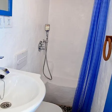 Casa Azul - 50 M Beach, Exclusive And Quiet Area, Wi-fi *