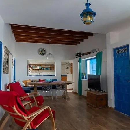 Holiday home Casa Azul - 50 M Beach, Exclusive And Quiet Area, Wi-fi