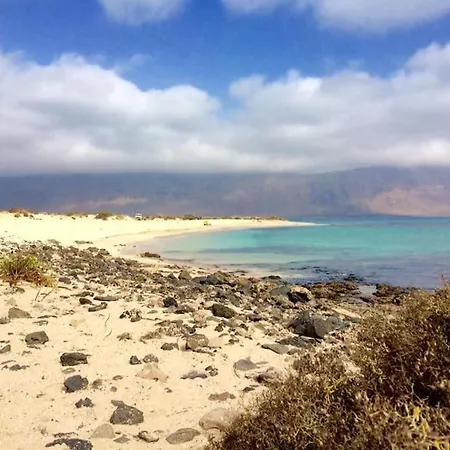 Casa Azul - 50 M Beach, Exclusive And Quiet Area, Wi-fi Holiday home Pedro Barba