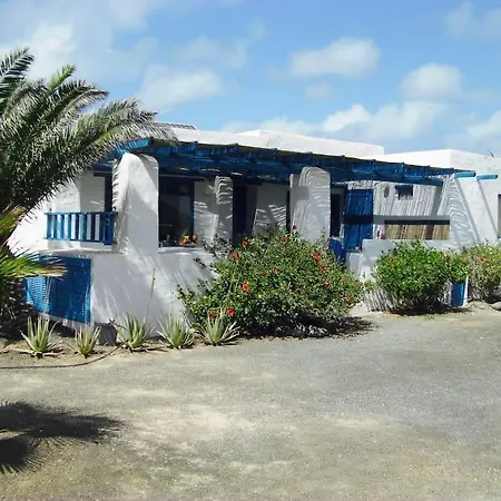 Casa Azul - 50 M Beach, Exclusive And Quiet Area, Wi-fi Pedro Barba