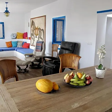 Casa Azul - 50 M Beach, Exclusive And Quiet Area, Wi-fi
